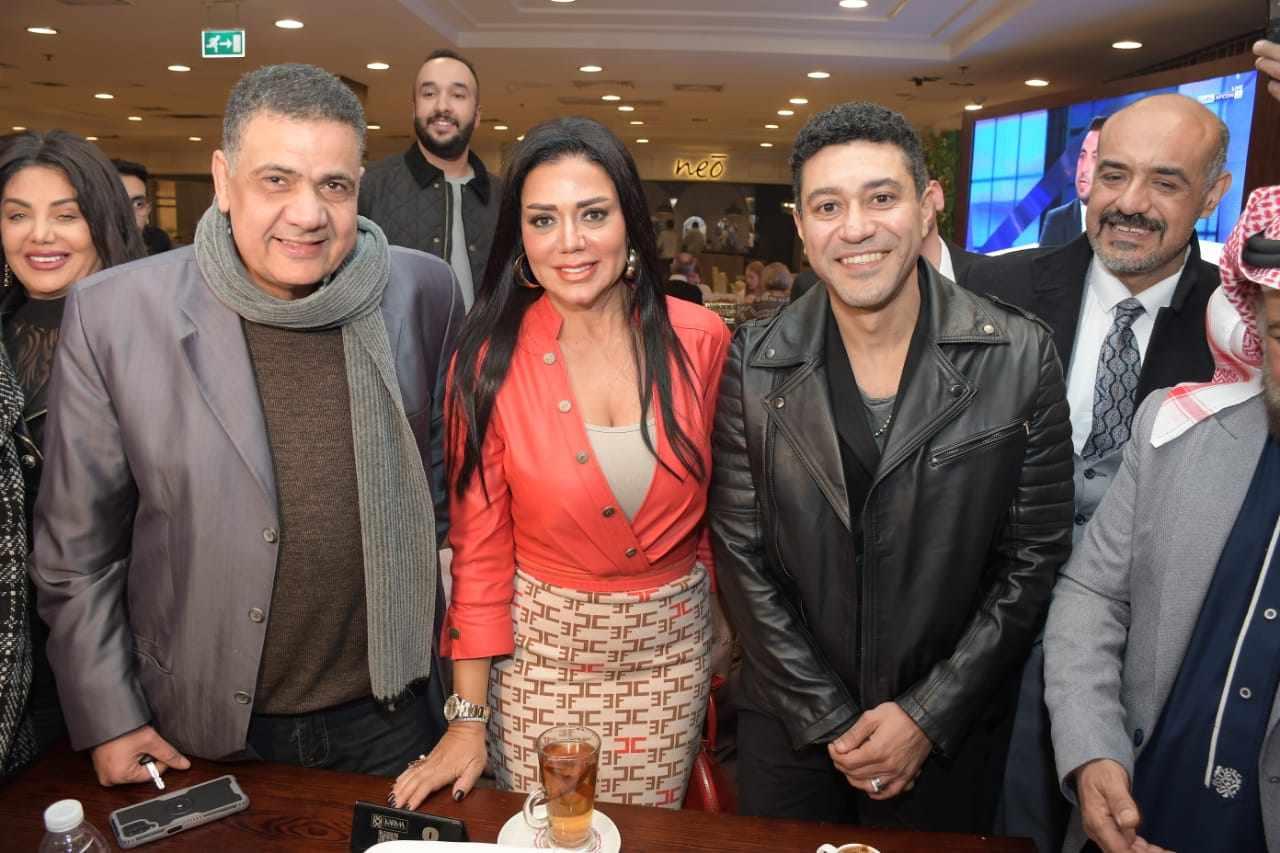 رانيا يوسف وأحمد عبد العزيز يحتفلون بمسلسل جريمة منتصف الليل