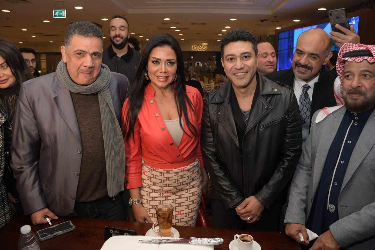 رانيا يوسف وأحمد عبد العزيز يحتفلون بمسلسل جريمة منتصف الليل