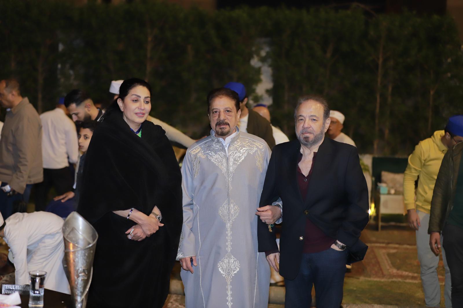 وفاء عامر تودع رمضان بحفلاً دينيًا مع "الجازولية" بمنزلها 