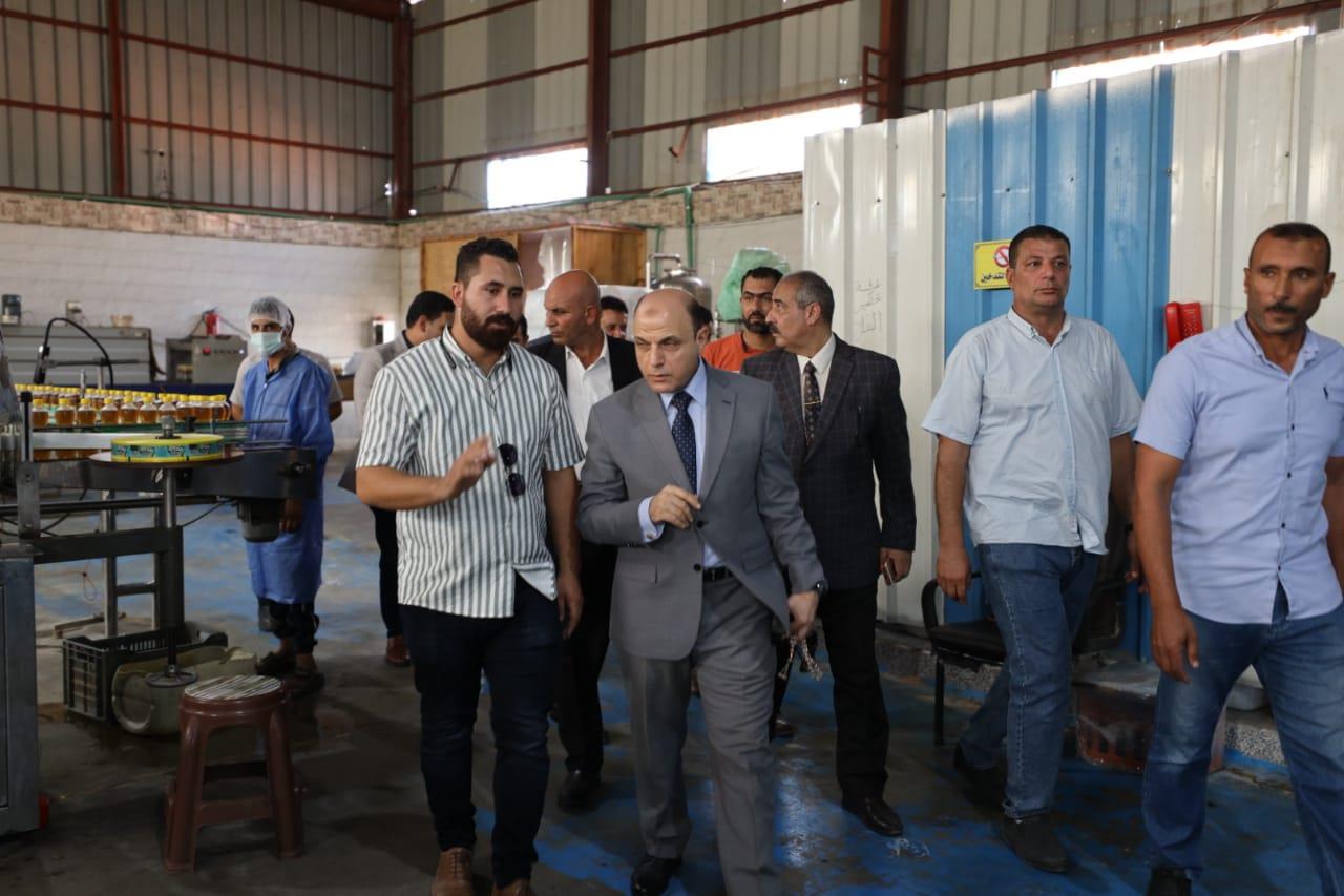 ‏محافظ كفر الشيخ يتفقد عددًا من مصانع
