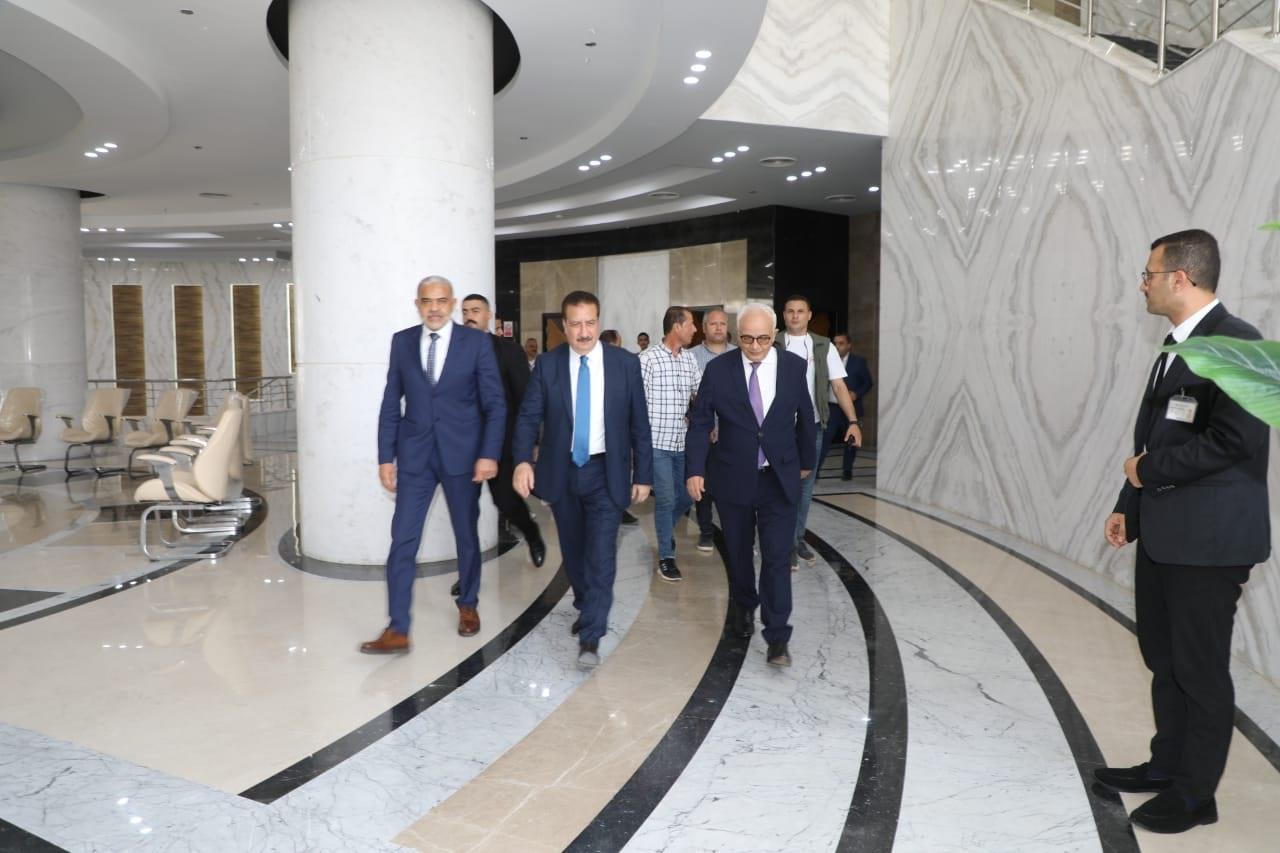 محافظ المنوفية يزور جامعة الريادة للعلوم والتكنولوجيا ‎
