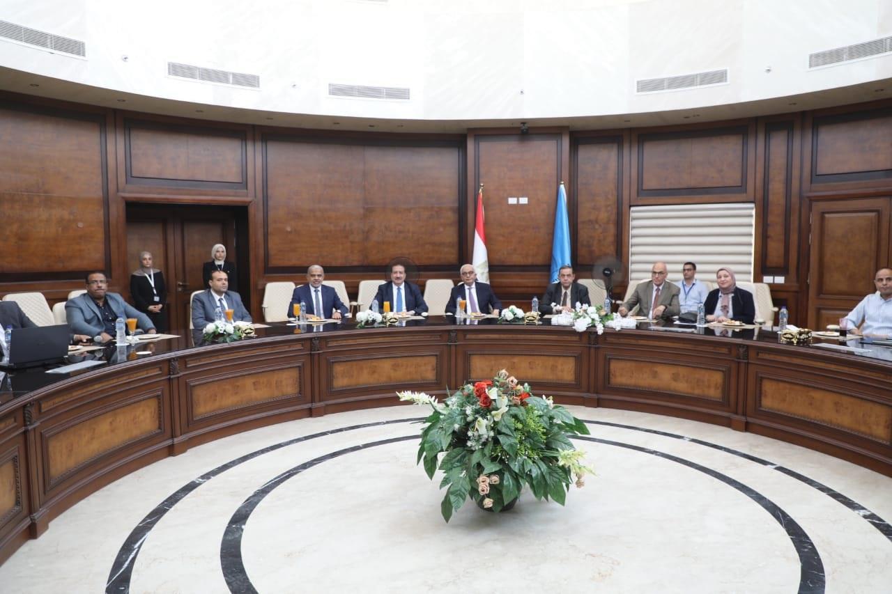 محافظ المنوفية يزور جامعة الريادة للعلوم والتكنولوجيا ‎