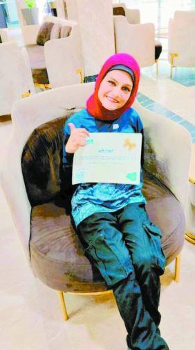 رانيا .. بطلة مسرح  انتصرت علي الشلل | صور