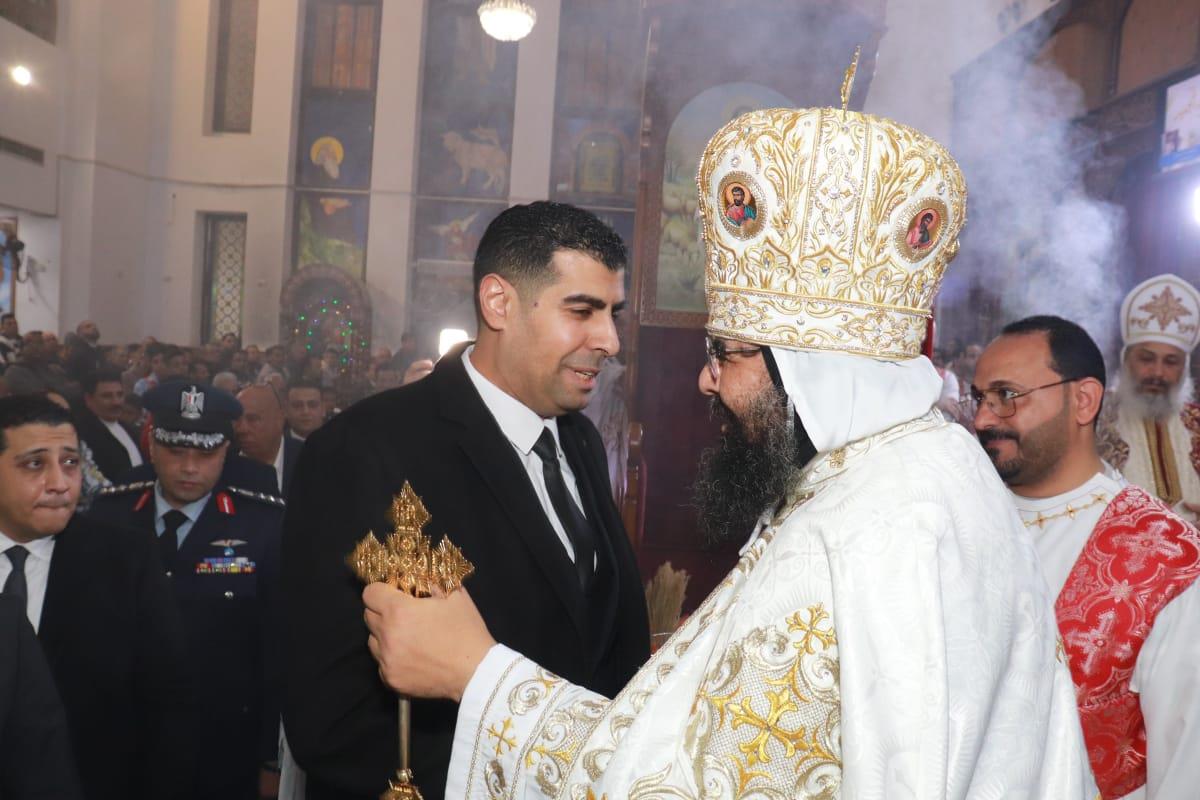 أسقف كنائس البحر الأحمر يترأس قداس عيد الميلاد بكاتدرائية الأنبا شنودة في الغردقة