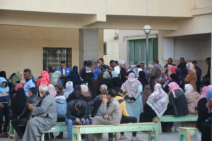 نائب محافظ الوادي الجديد تتفقد ختام أعمال قافلة رئاسة مجلس الوزراء الطبية بالخارجة‎