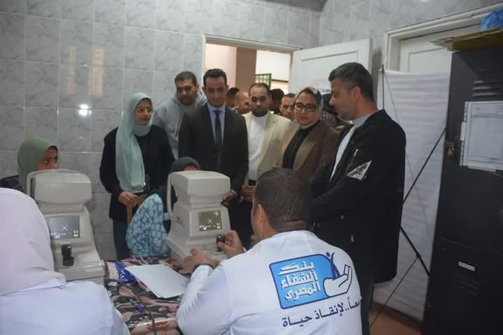 نائب محافظ الوادي الجديد تتفقد ختام أعمال قافلة رئاسة مجلس الوزراء الطبية بالخارجة‎
