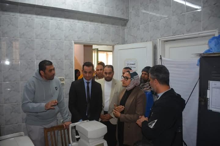 نائب محافظ الوادي الجديد تتفقد ختام أعمال قافلة رئاسة مجلس الوزراء الطبية بالخارجة‎