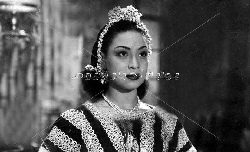 10 صورة نادرة| سعاد مكاوي.. اعتزلت الفن لهذا السبب