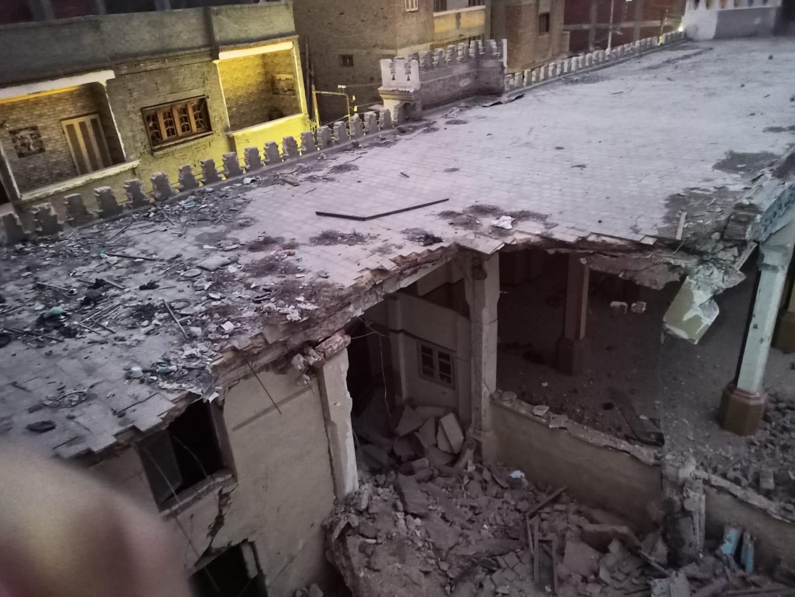 بالصور انهيار مسجد اثري بالمحلة الكبرى