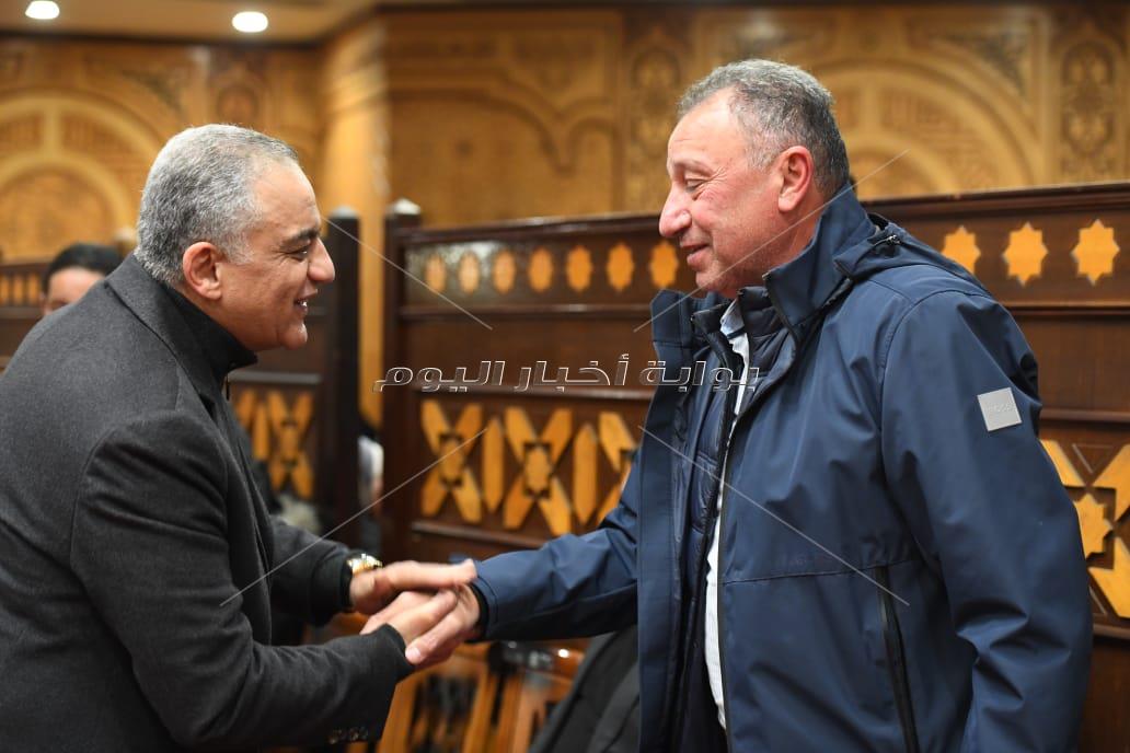 عزاء شقيق أحمد السبكي