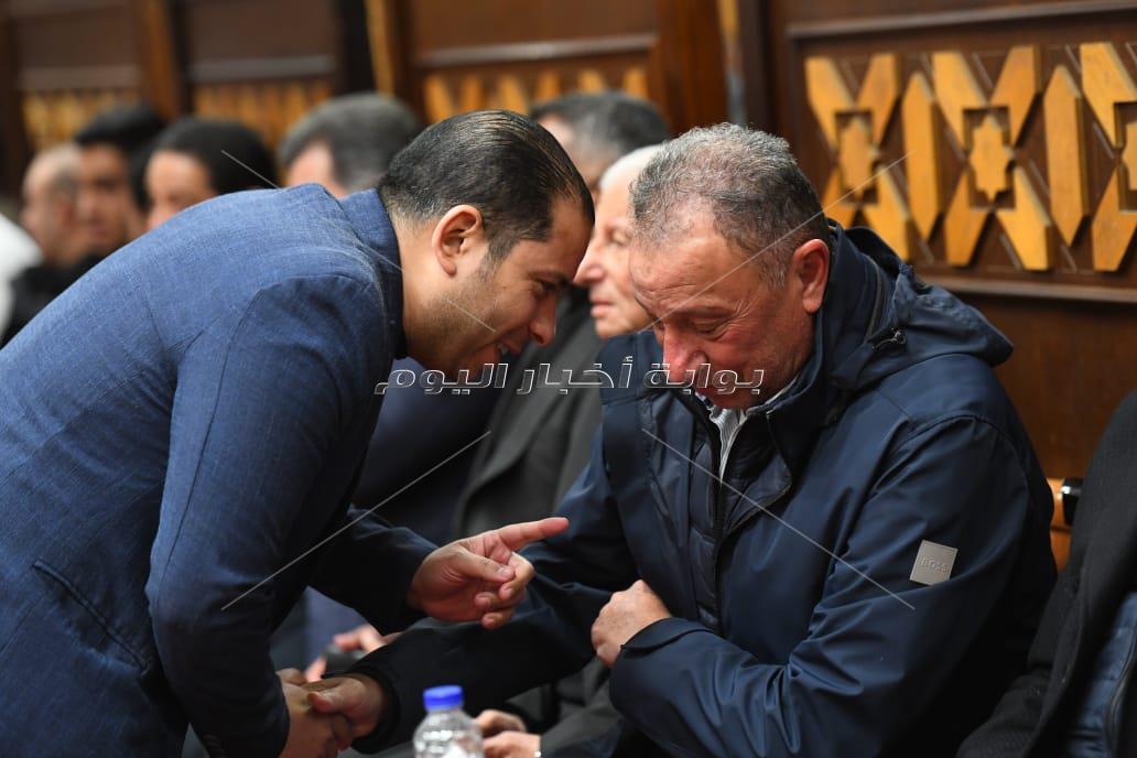 عزاء شقيق أحمد السبكي