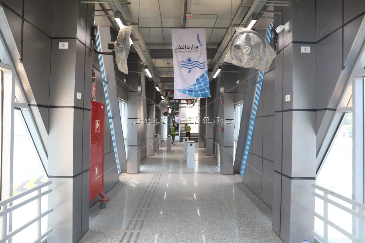 يعمل قريبا على الدائري.. شاهد محطات الأتوبيس الترددي BRT "من الداخل"