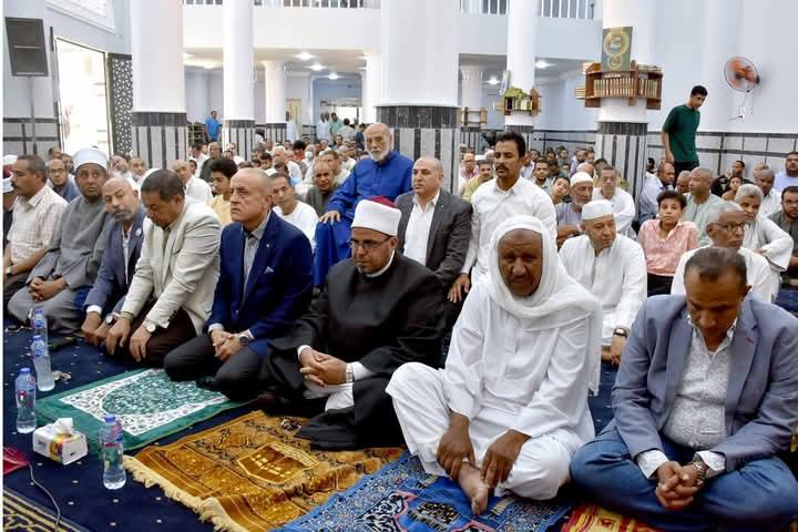 محافظ الأقصر يفتتح مسجد الحاج يوسف بدوى بمنطقة حوض الـ 18  بمدينة الأقصر