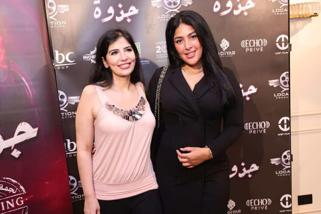 نبيلة عبيد تحتفل بتصوير مسلسل جذوة