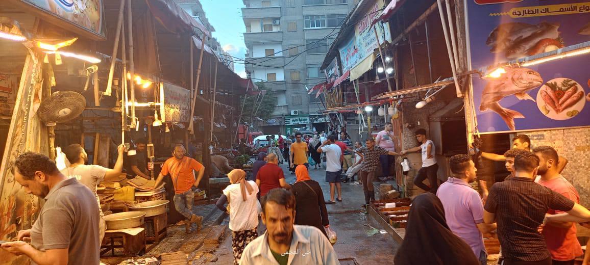 إخلاء سوق الهانوفيل في الإسكندرية