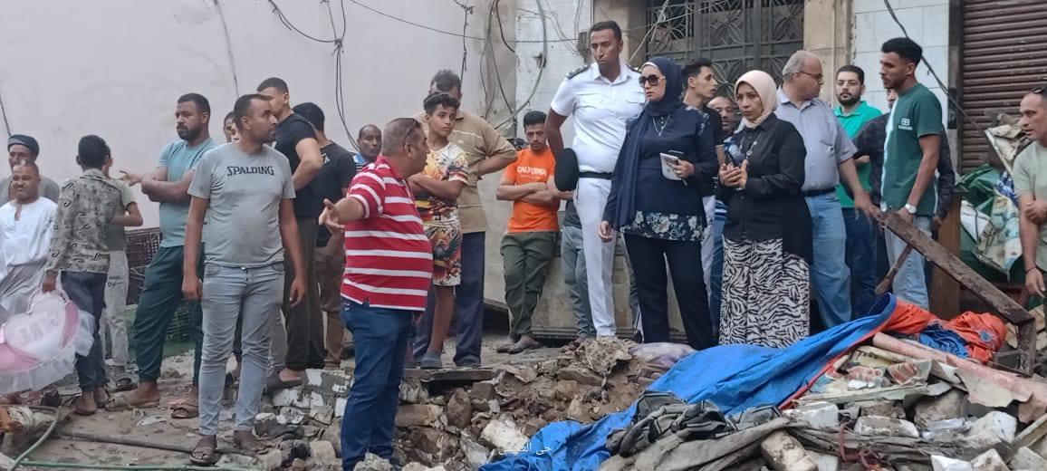 إخلاء سوق الهانوفيل في الإسكندرية