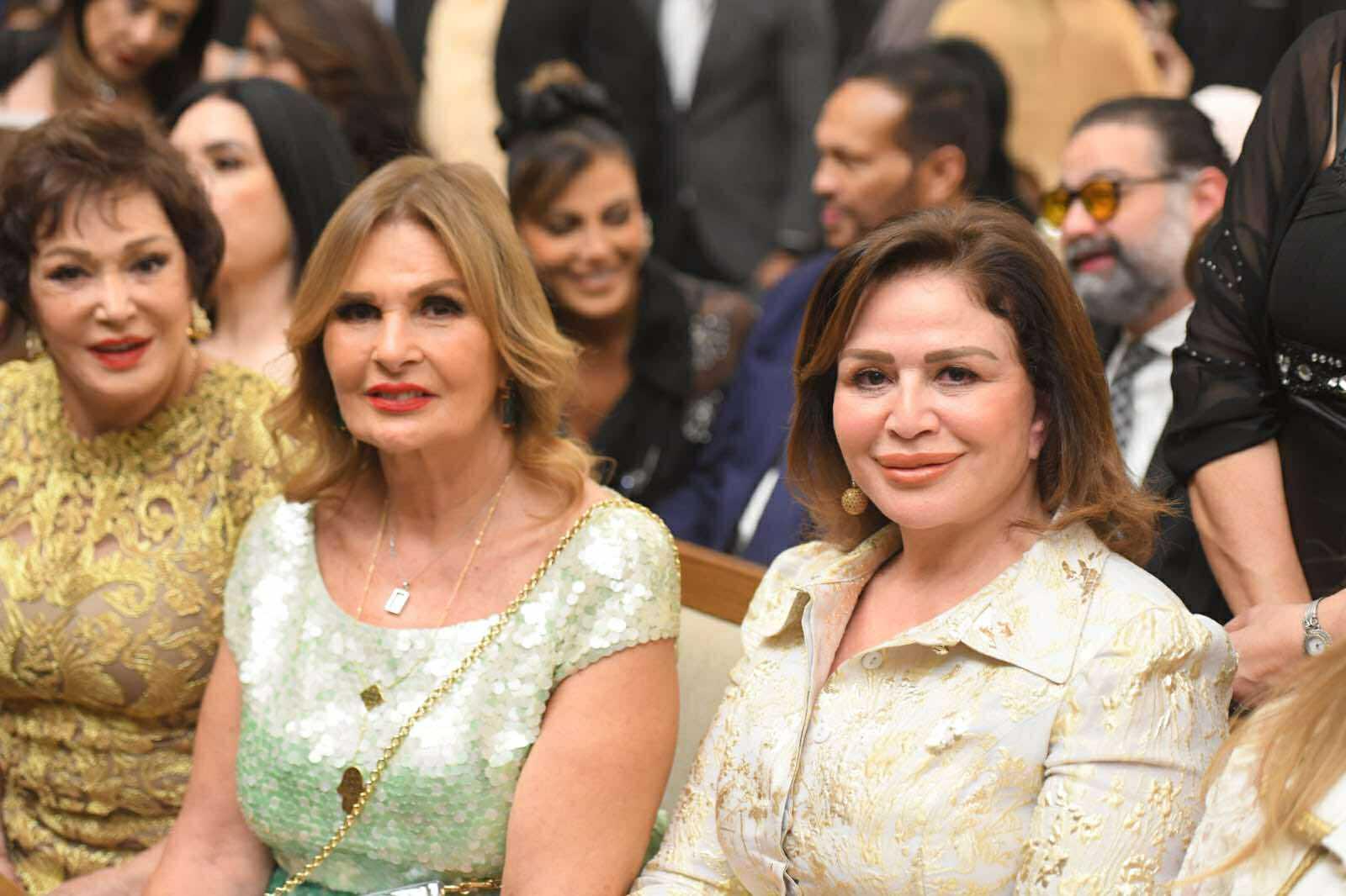 هاني رمزي يحتفل بزفاف ابنه بحضور أشرف صبحي والمشاهير