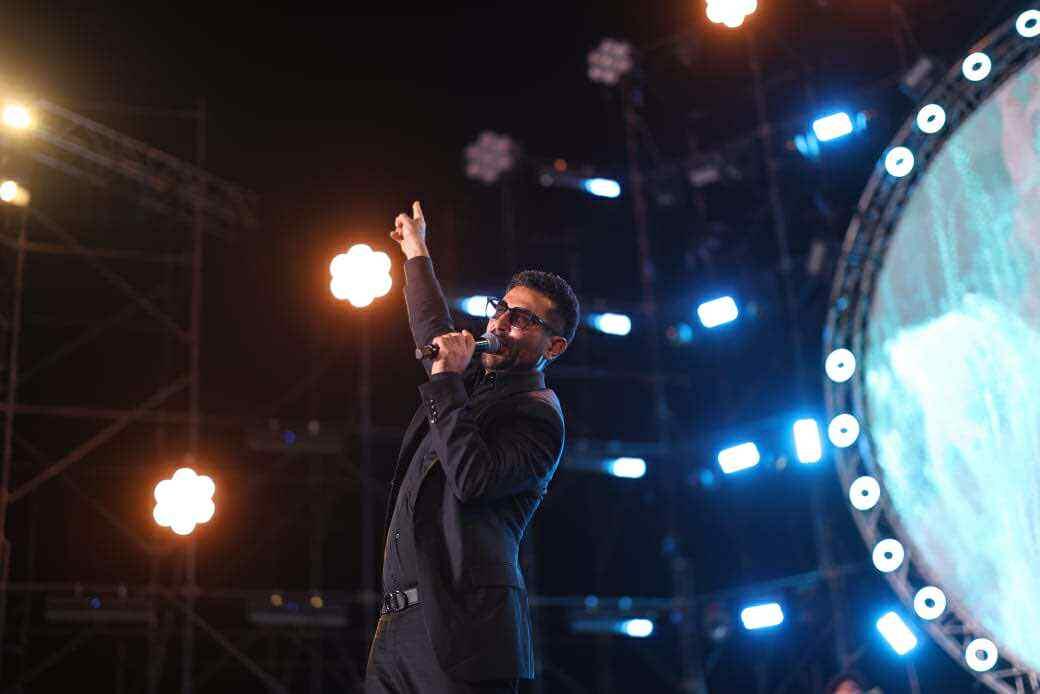 أحمد سعد يشعل حفل باكتوبر