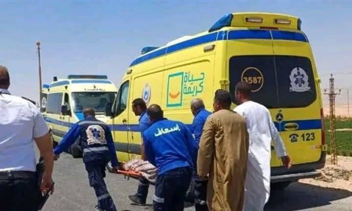 مأساة في قرية الدير شرق أسنا جنوب الأقصر: انهيار منزل يودي بحياة أم وطفليها ويصيب آخرين