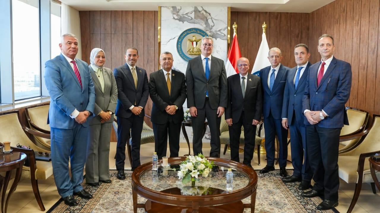 وزير البترول