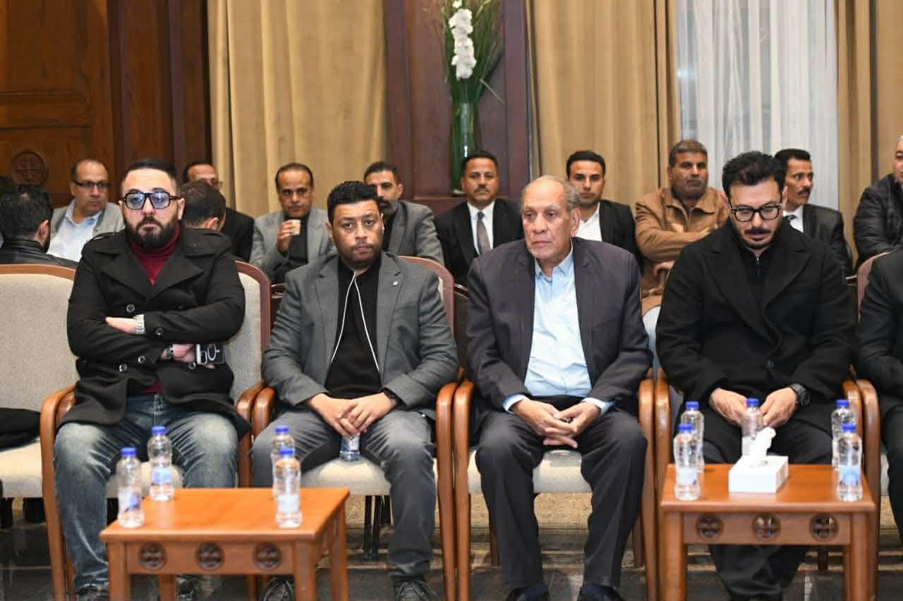 حضور فني وإعلامي وسياسي كبير في عزاء والدة هاني رمزي