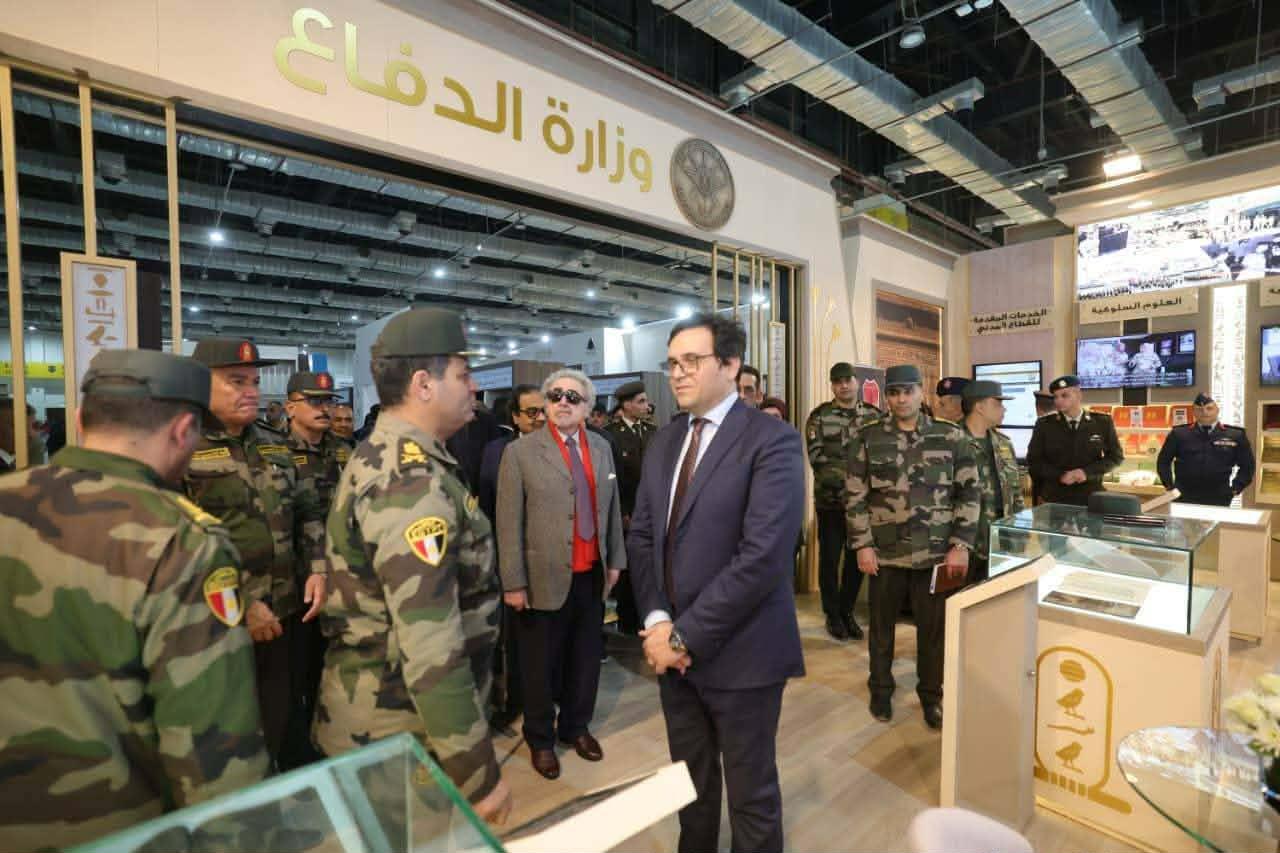وزير الثقافة يتفقد معرض القاهرة الدولي للكتاب في دورته الـ57