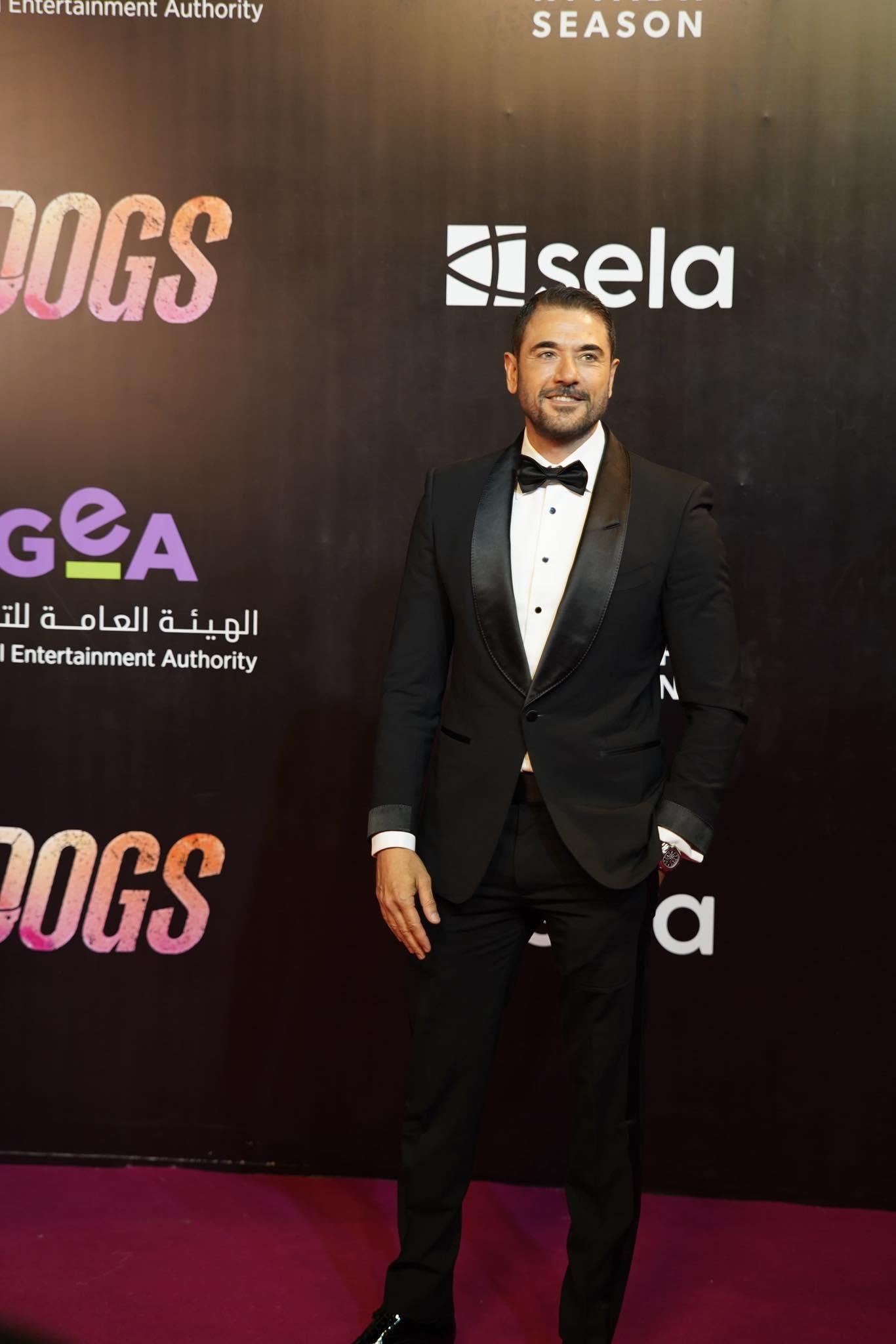 نجوم العالم في العرض الخاص لفيلم "dogs 7"