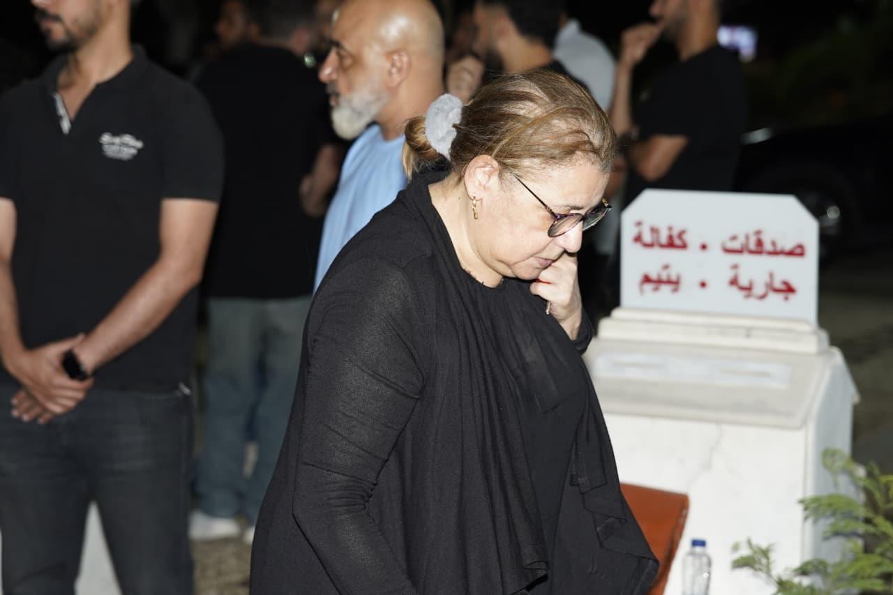 نجوم الفن يقدمون واجب عزاء الراحله سهام جلال