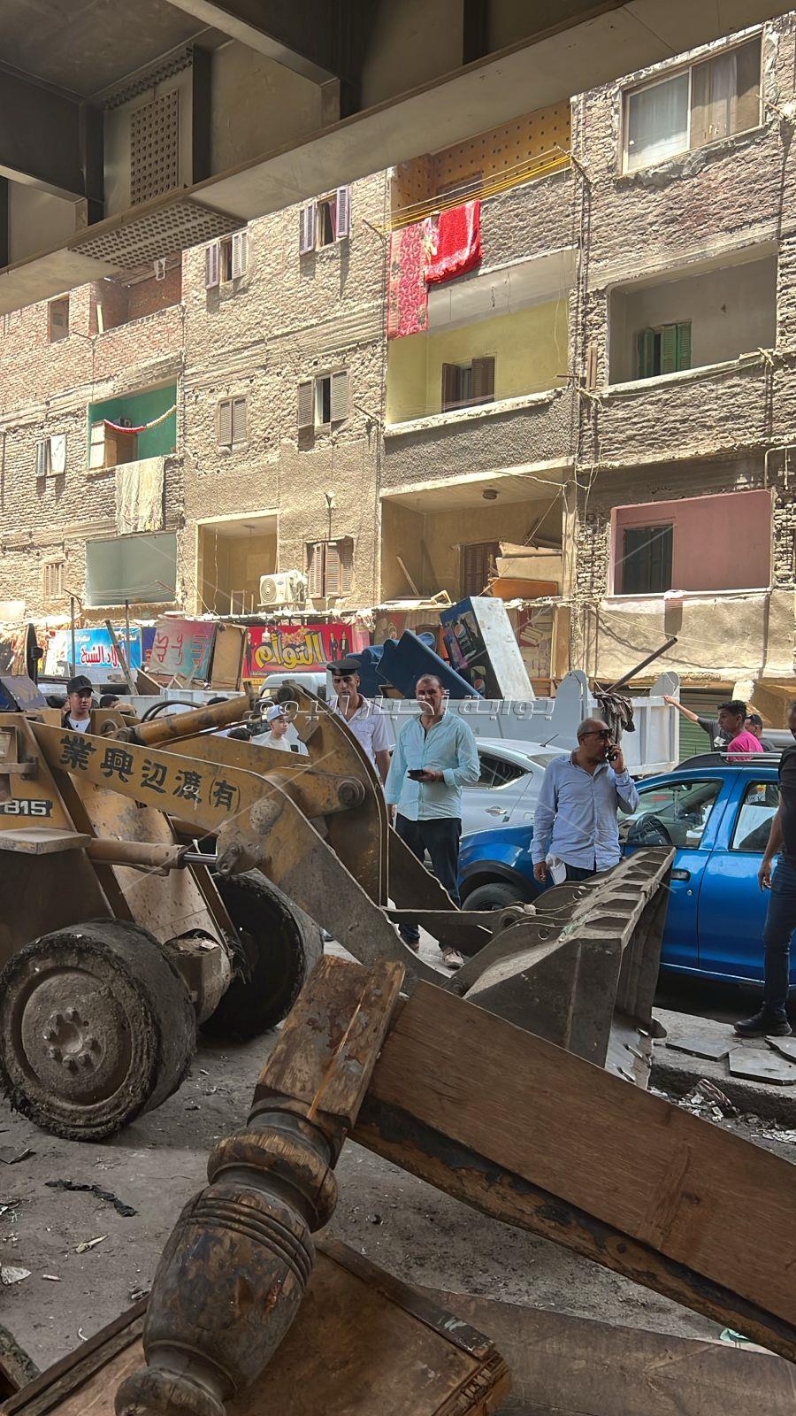 حي بولاق الدكرور يتصدى «الفريزة» ويرفع كفاءة الشوارع