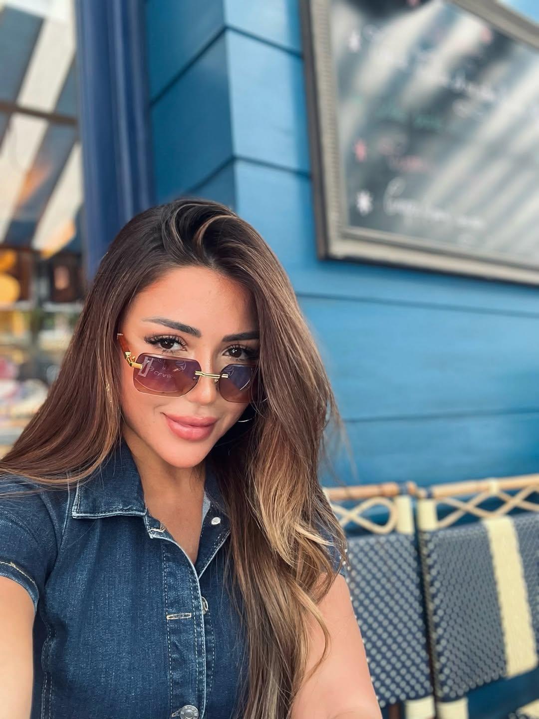 سارة سلامة تخطف الأنظار بإطلالات جذابة في فرنسا