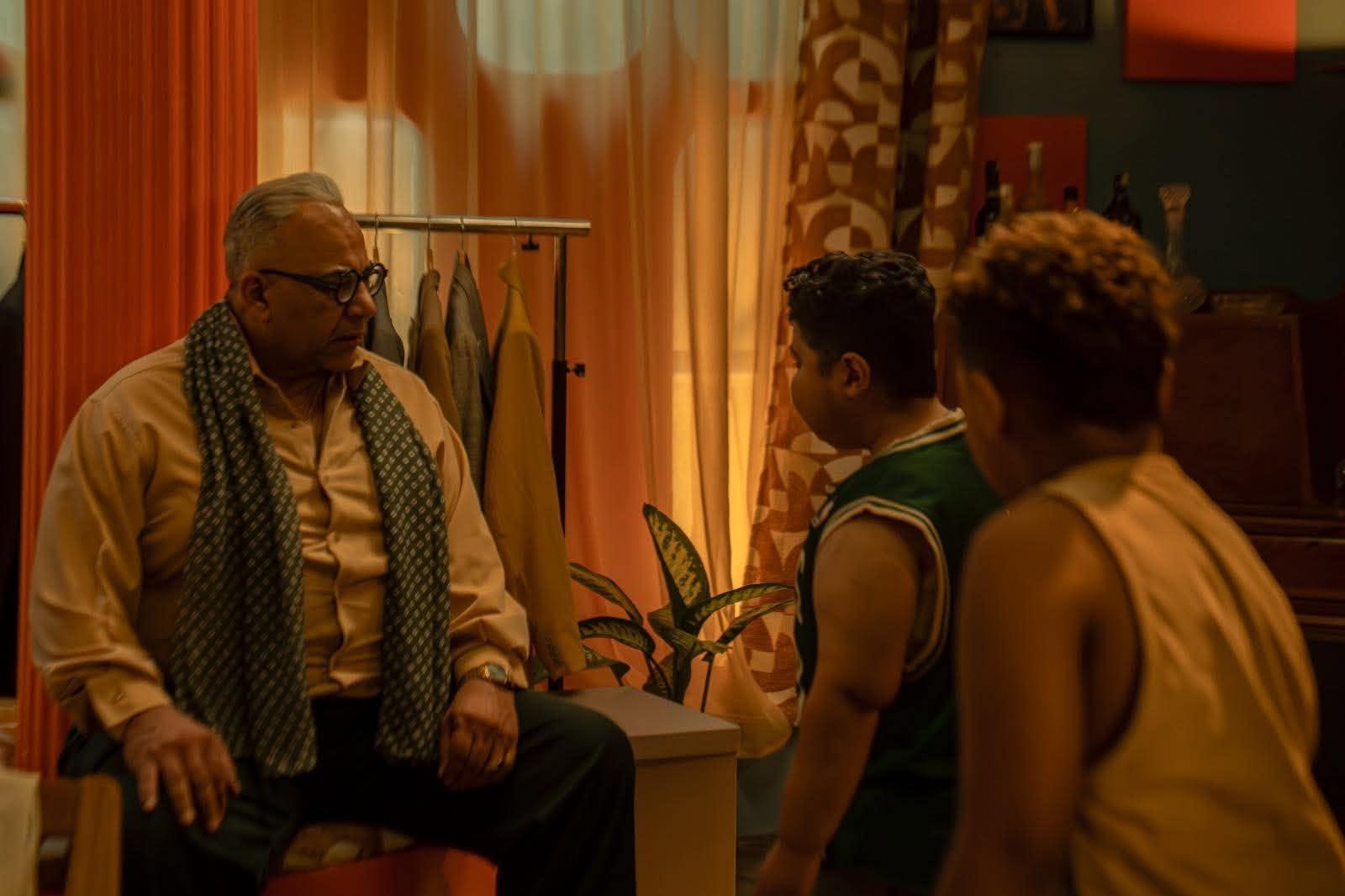 كواليس فيلم المغامرة الكوميدي "ابن مين فيهم؟" قبل انطلاقه في دور العرض بمصر 
