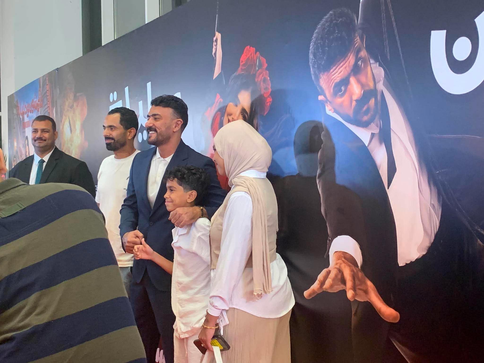 أحمد العوضي يتألق في العرض الخاص لفيلم «شمشون ودليلة»  