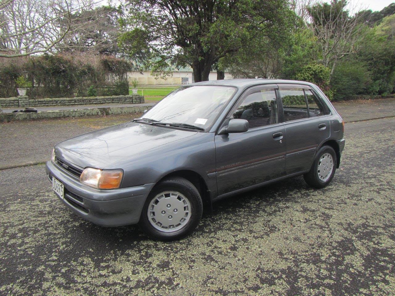 Год выпуска супер. Toyota Starlet 5. Toyota Starlet 1991. Тойота Старлет хэтчбек 1992. Тойота Старлет 1991.