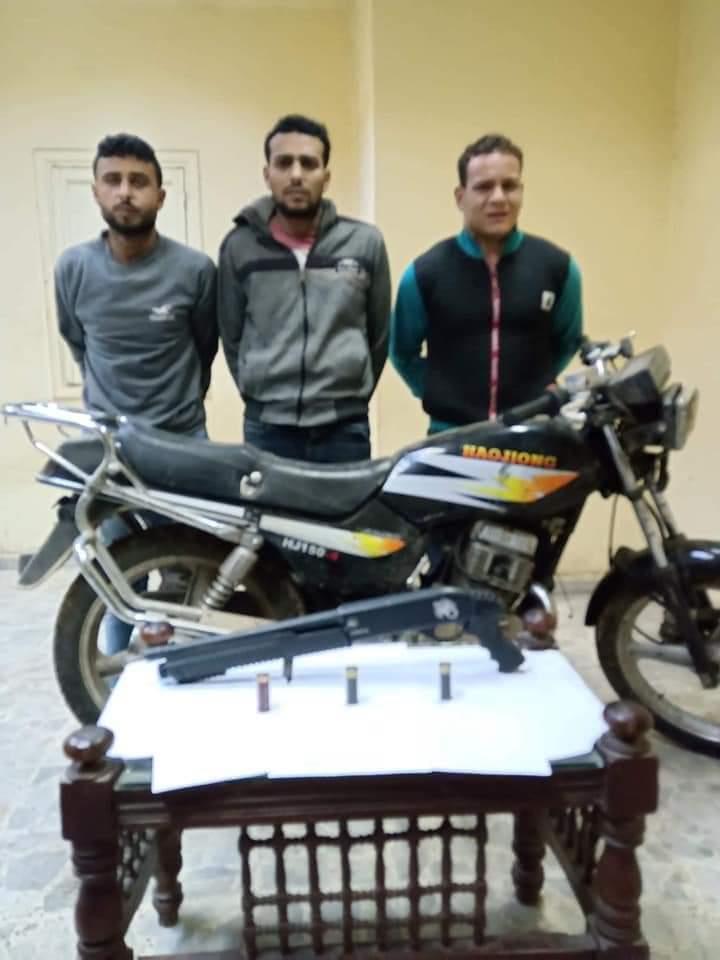 المتهمين