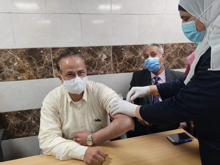 وكيل مديرية الصحة بالقليوبية تتفقد المستشفيات لمتابعة توافر الأكسجين 