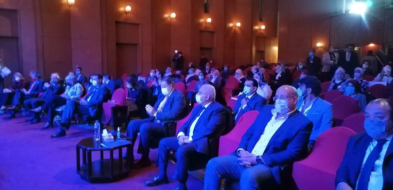  مسابقة الشركات الإبداعية الناشئة