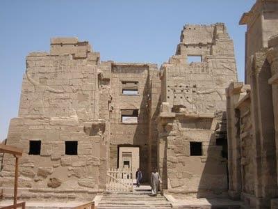 معبد مدينة هابو 