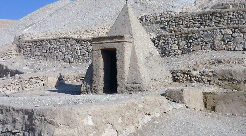 دير المدينة 