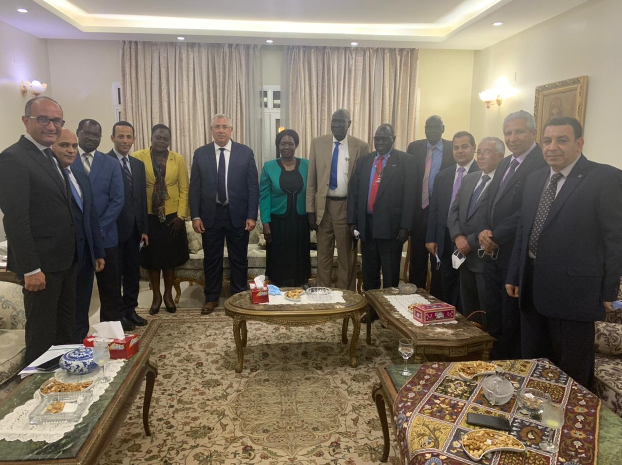 وزير الزراعة يبحث في جوبا آفاق التعاون الزراعي بين مصر وجنوب السودان