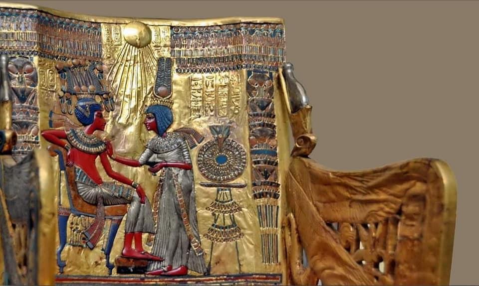 مقتنيات الملك توت عنخ آمون