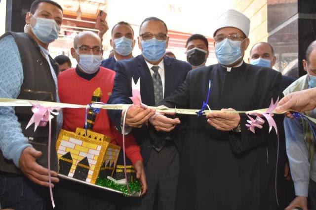 وزير الأوقاف يفتتح مسجدا بالشرقية
