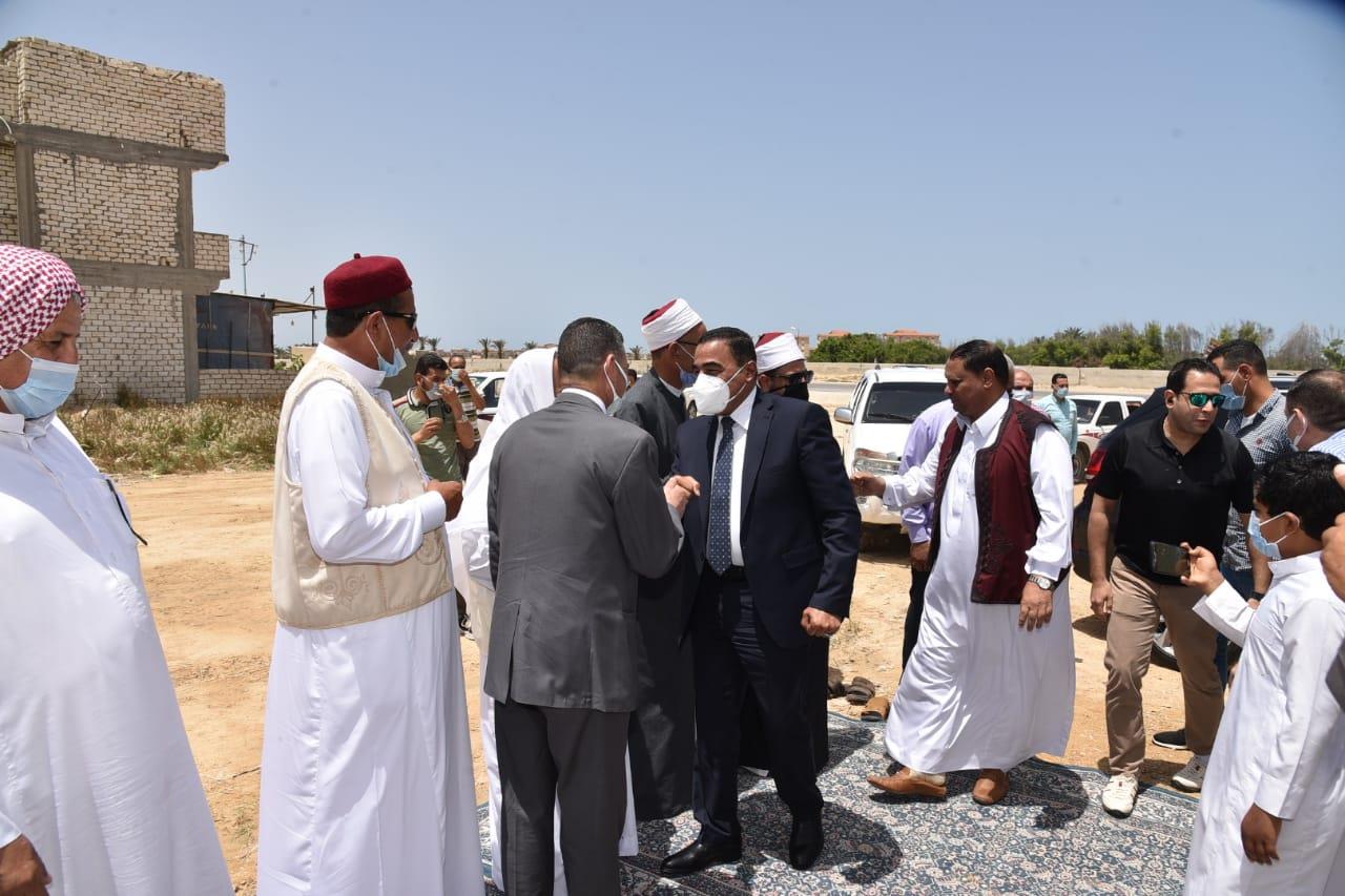 محافظ مطروح يفتتح مسجد عمرو بن العاص بمدينه الحمام 