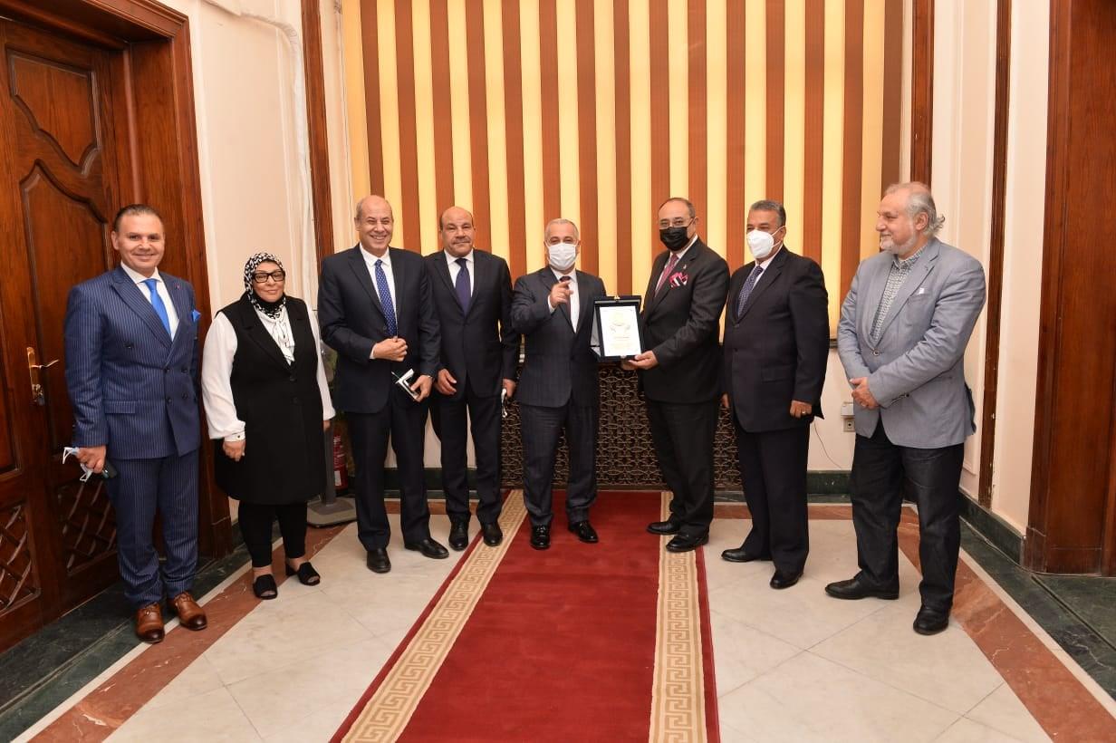 رئيس الهيئة الوطنية للصحافة يستقبل وزير الدولة لشئون الإعلام الأردني