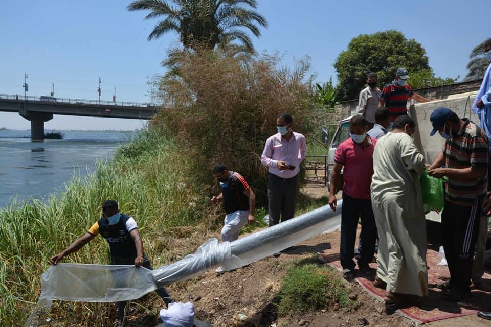 خلال إلقاء 3 مليون وحدة زريعة البلطي في نهر النيل