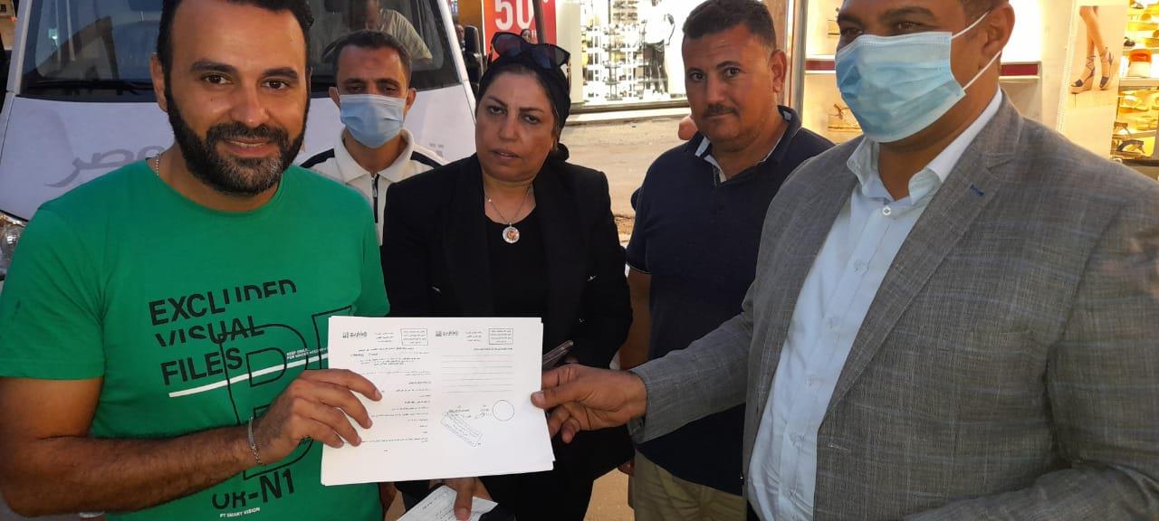 المركز التكنولوجي المتنقل على سيارة في مدينة طنطا