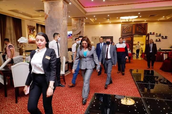  الدكتورة منال عوض محافظ دمياط