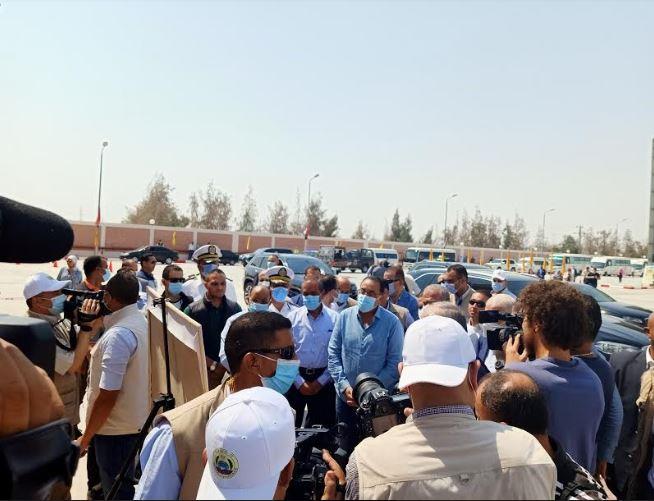 رئيس الوزراء يتفقد مشروع إنشاء صومعة ابو صوير بالإسماعيلية