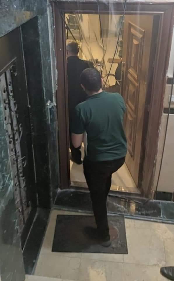 غلق وتشميع مركز مخالف للحجامه