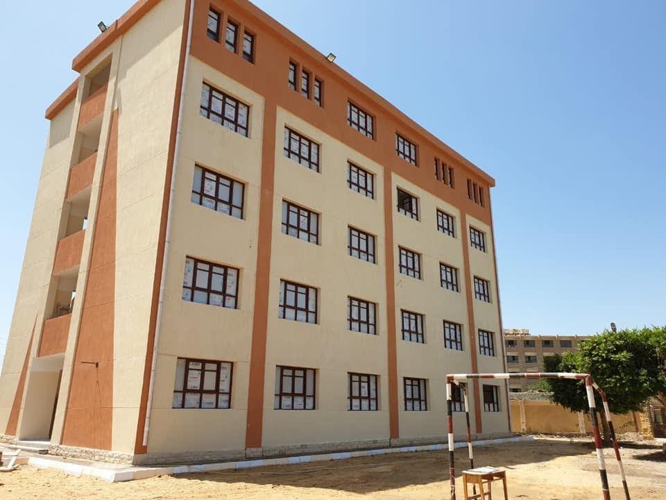 البدء في إنشاء ورفع كفاءة  223 مدرسة بتكلفة 