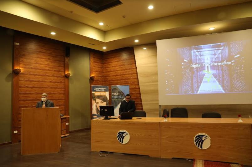 مصرللطيران تنظم ندوة تعريفية عن 